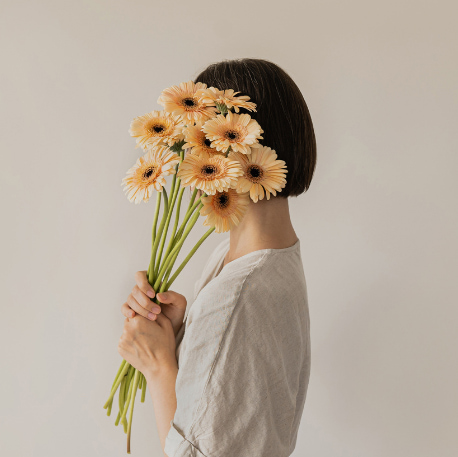 お客様イメージの女性(50代)